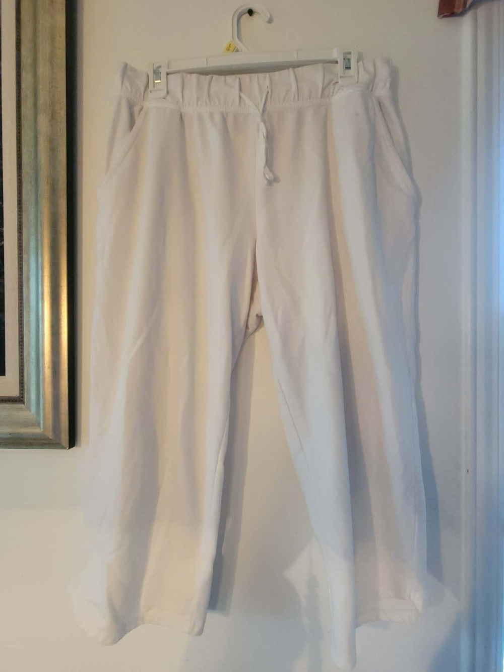 Penmans White Capris